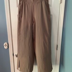 Lululemon Stretch Woven Wide-Leg Pant